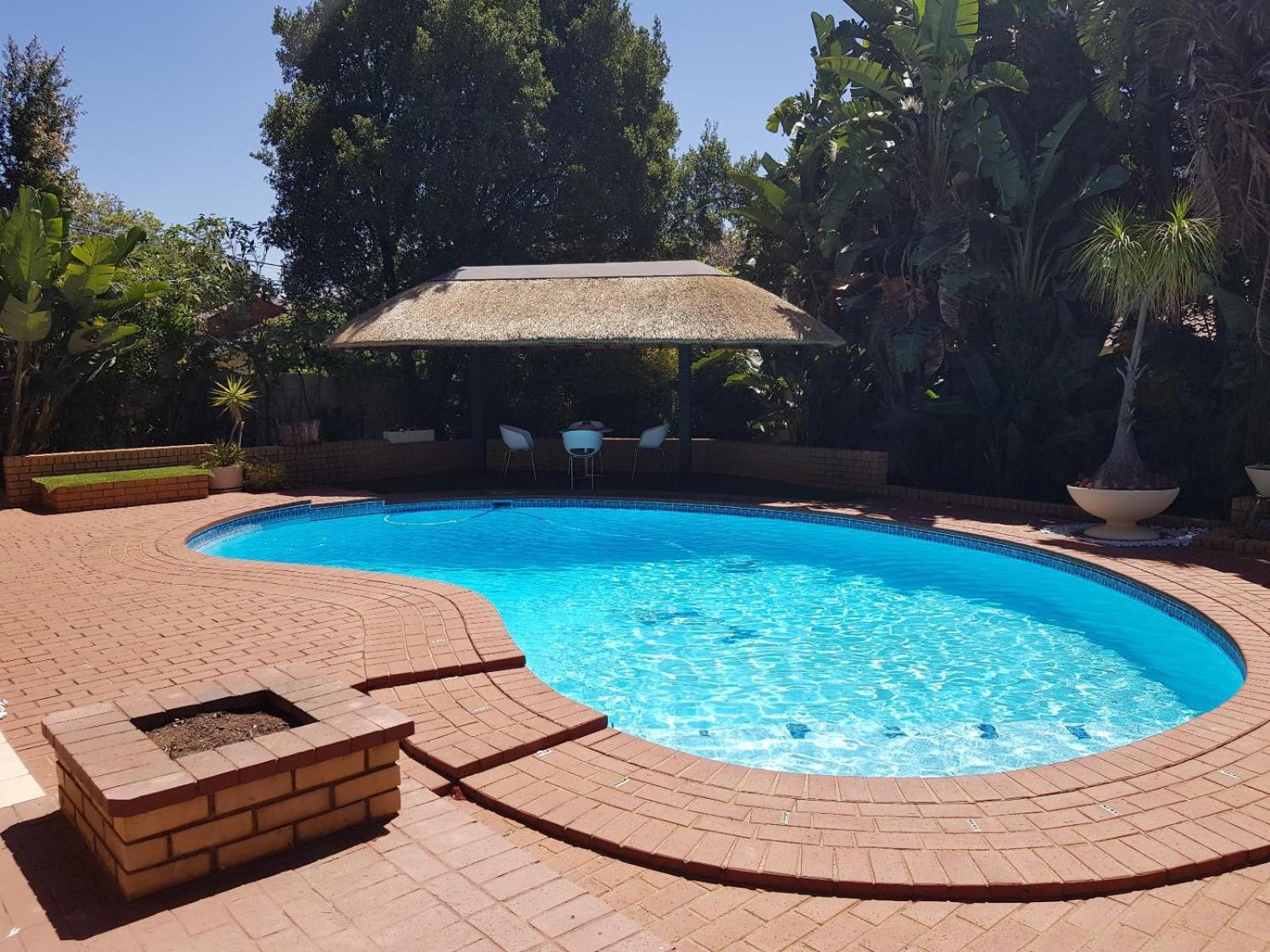 Sollunaa Guesthouse Sandton Extérieur photo